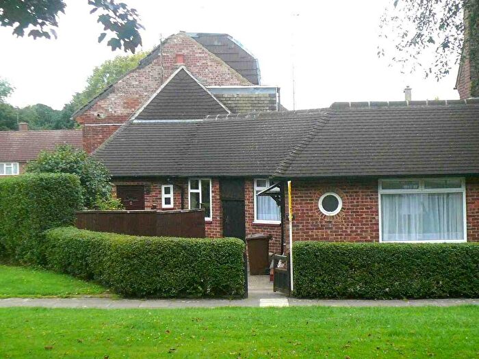 1 Bedroom Terraced House To Rent In Hayling Road, Watford, WD19