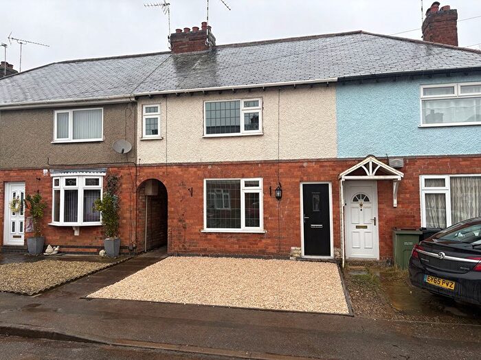 2 Bedroom Town House To Rent In Tansley Avenue, Wigston, LE18