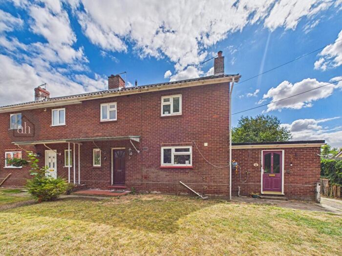 3 Bedroom Semi-Detached House For Sale In The Owell, Pakenham, IP31
