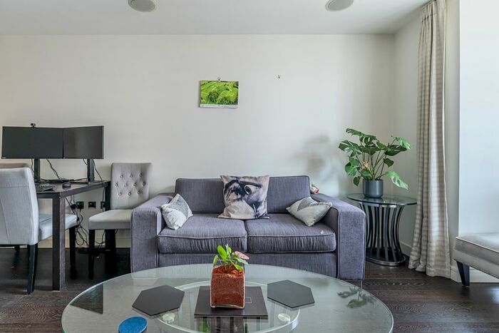 1 Bedroom Flat To Rent In Gatliff Road, London, SW1W