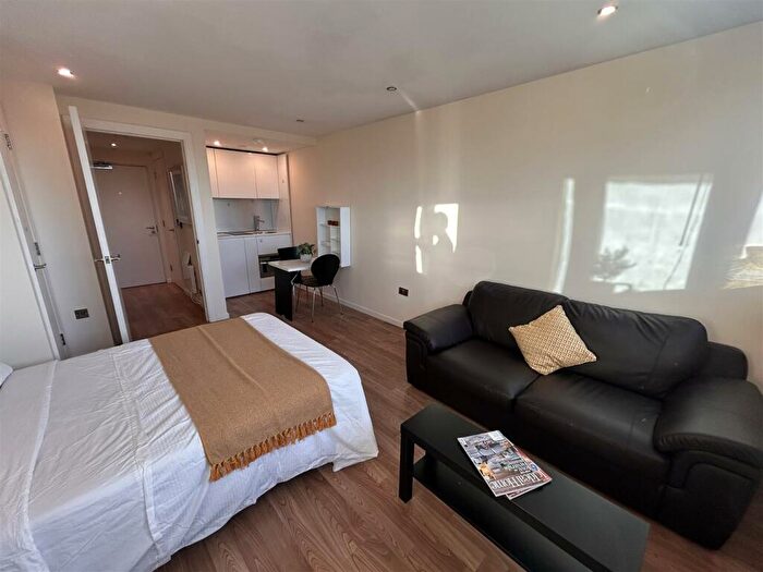 Apartment To Rent In Bridgewater Place, Water Lane, Leeds, LS11