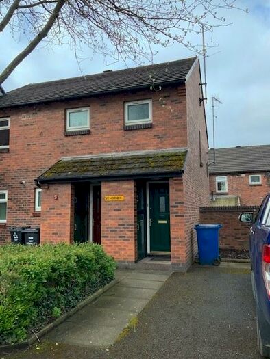 2 Bedroom Flat To Rent In Hornby Street, Bury, Greater Manchester, BL9