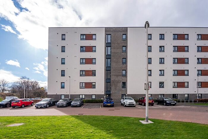 2 Bedroom Flat For Sale In Flat, , Arneil Drive, Edinburgh, EH5