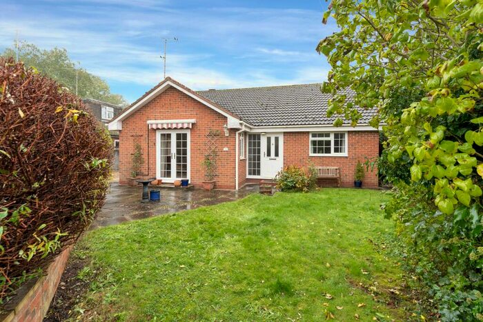3 Bedroom Detached Bungalow For Sale In Cresswell Drive, Cottesmore, LE15