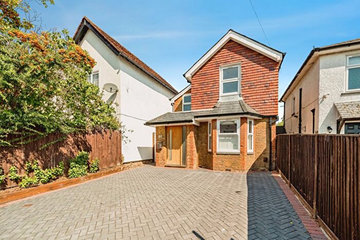3 Bedroom Detached House For Sale In Britwell Road, Burnham, Slough, SL1