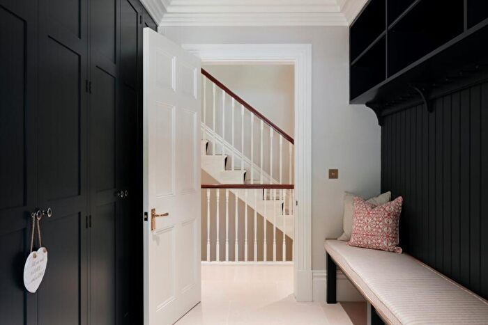 6 Bedroom Detached House For Sale In Templeton Road, Kintbury, Hungerford, Berkshire, RG17