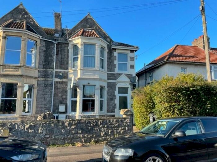 2 Bedroom Flat To Rent In Osborne Road, Weston-super-Mare, North Somerset, BS23