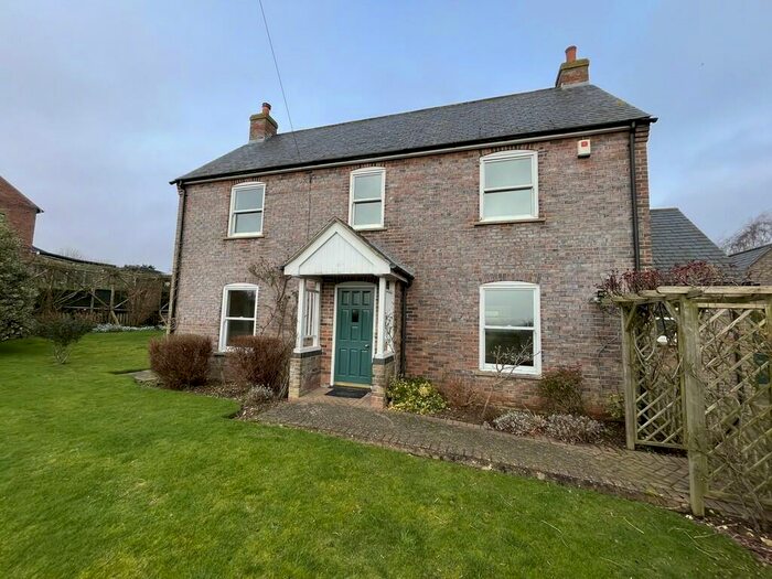 3 Bedroom Detached House To Rent In Fold Hill, Belleau, Alford., LN13