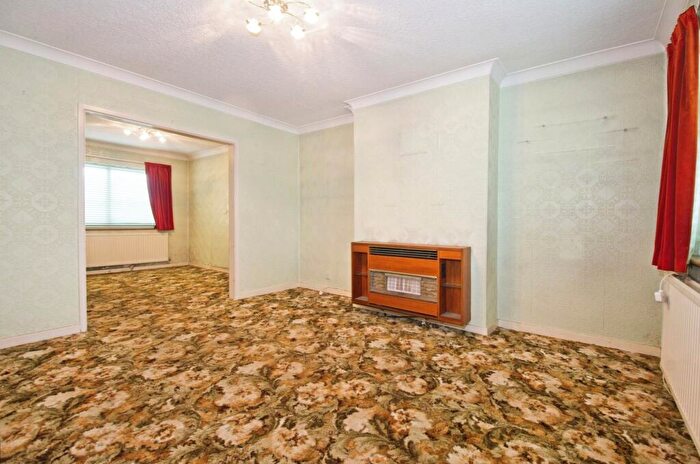 3 Bedroom End Of Terrace House For Sale In Bryn Pinwydden, Cardiff, CF23