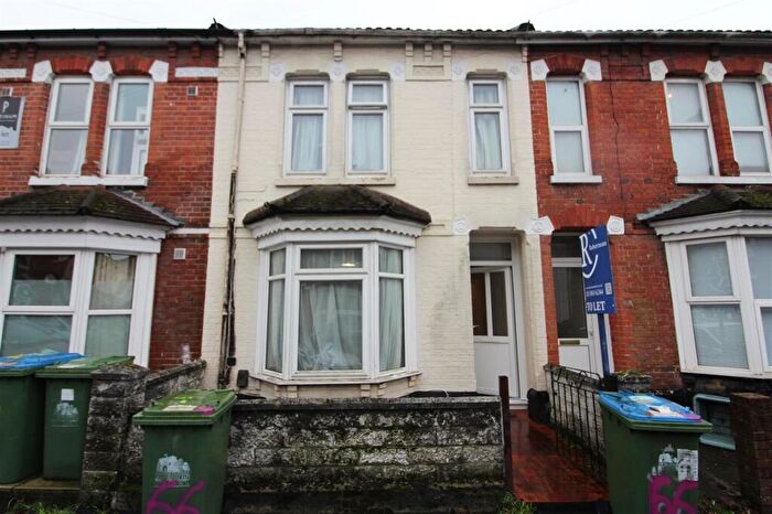 3 Bedroom Terraced House To Rent In Milton Road, Southampton, SO15