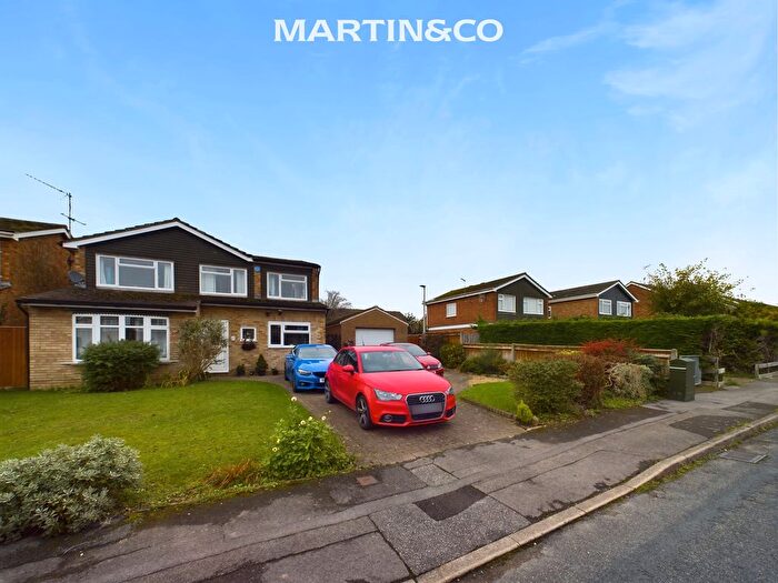 4 Bedroom Detached House For Sale In Woodrow Drive, Wokingham, Berkshire, RG40