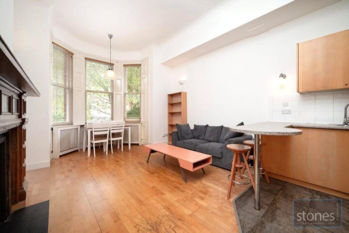 2 Bedroom Apartment For Sale In Fellows Road, London, NW3