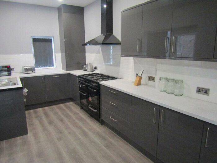 6 Bedroom Terraced House To Rent In Kensington, Kensington Fields, L7