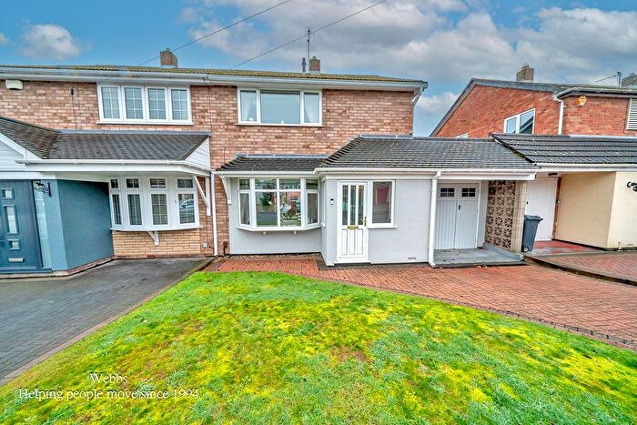 3 Bedroom Semi Detached House For Sale In St. Johns Road, Pelsall, Walsall, WS3