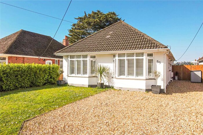 4 Bedroom Bungalow For Sale In Kennard Road, New Milton, Hampshire, BH25