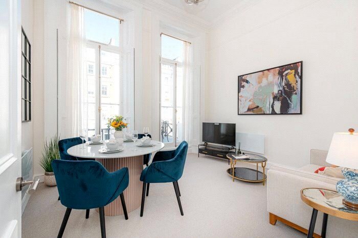 2 Bedroom Flat To Rent In Lexham Gardens, Kensington, London, W8