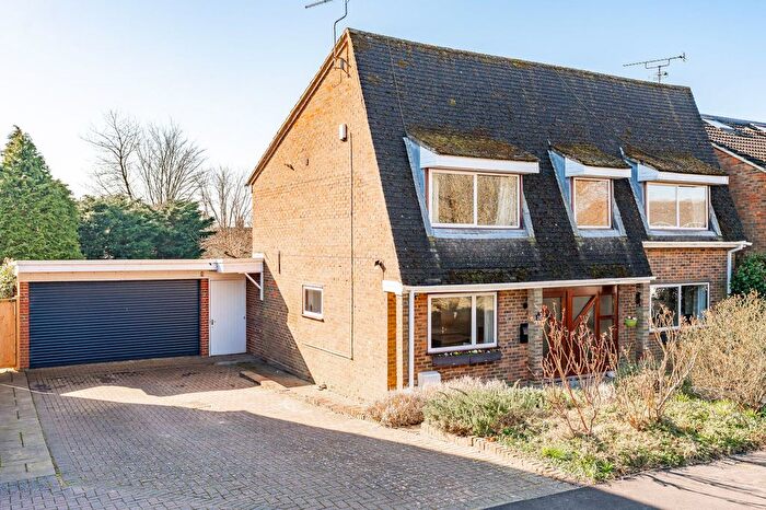 4 Bedroom Detached House For Sale In Harwood Close, Tewin, AL6