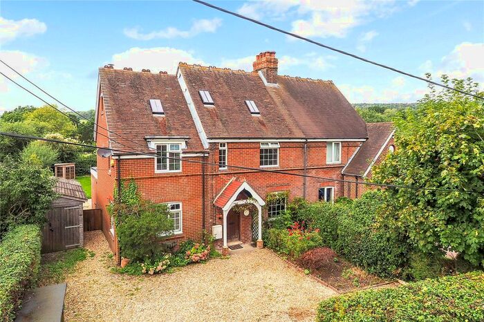 5 Bedroom Semi-Detached House For Sale In North Stroud Lane, Stroud, Hampshire, GU32