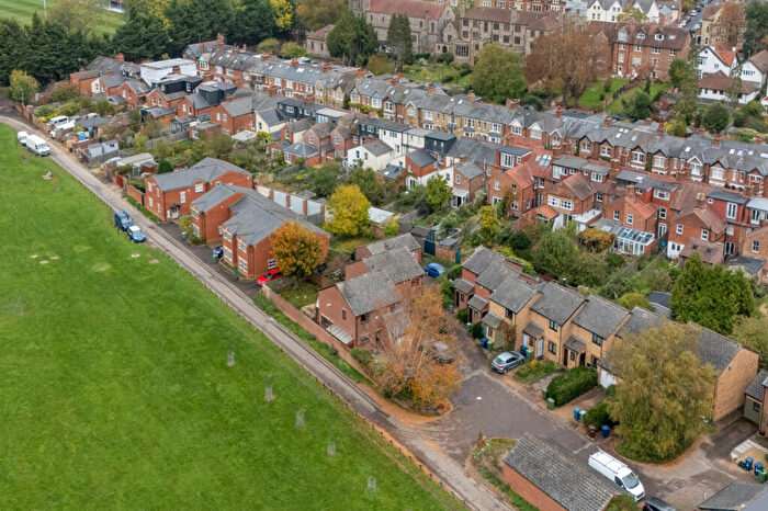 3 Bedroom Semi-Detached House For Sale In Eyot Place, Iffley Fields, OX4