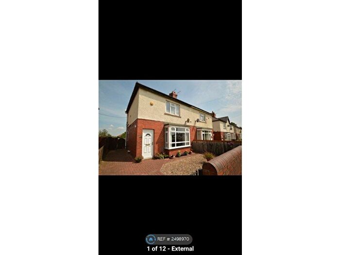 2 Bedroom Semi-Detached House To Rent In Bradford Road, Tingley, Wakefield, WF3