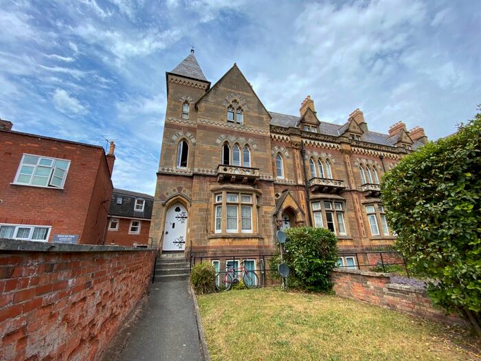 Studio To Rent In Park Street, Taunton, TA1