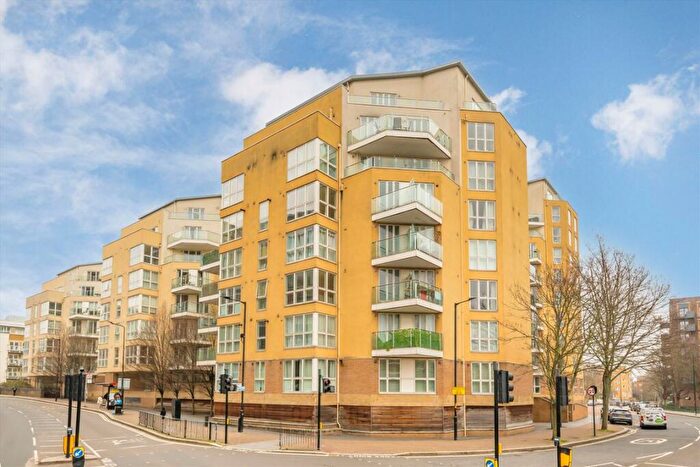 1 Bedroom Flat For Sale In Water Gardens Square, Canada Water, SE16