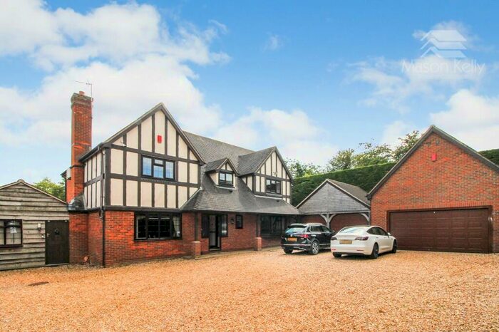 4 Bedroom Detached House To Rent In Fern Lodge, Blakelands, Wolverton Road, Milton Keynes, Buckinghamshire, MK14