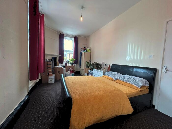 2 Bedroom Flat To Rent In Chetwynd Street, L17