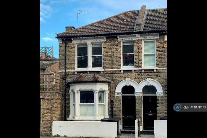 1 Bedroom Maisonette To Rent In Bullen Street, London, SW11