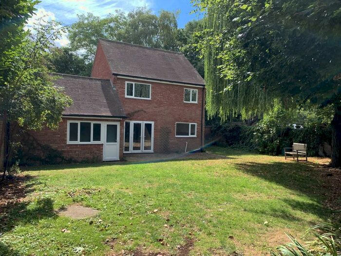 4 Bedroom Detached House To Rent In Hardwick Park, Banbury, OX16