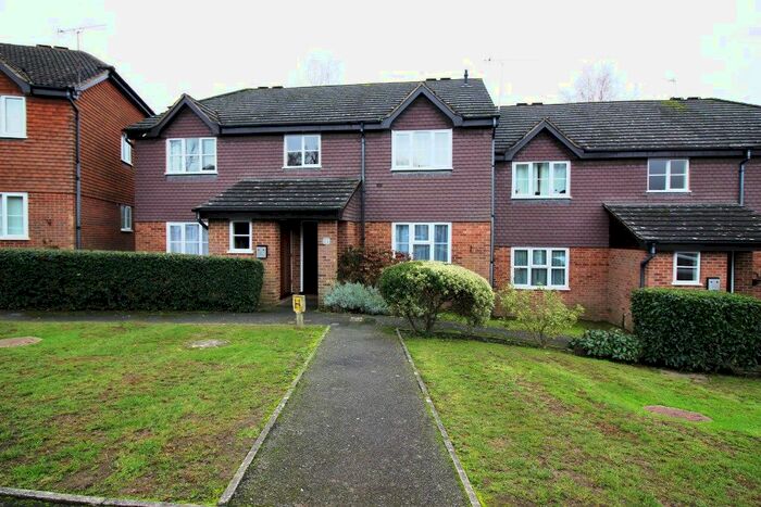 1 Bedroom Flat To Rent In Hunts Farm Close, Borough Green, TN15