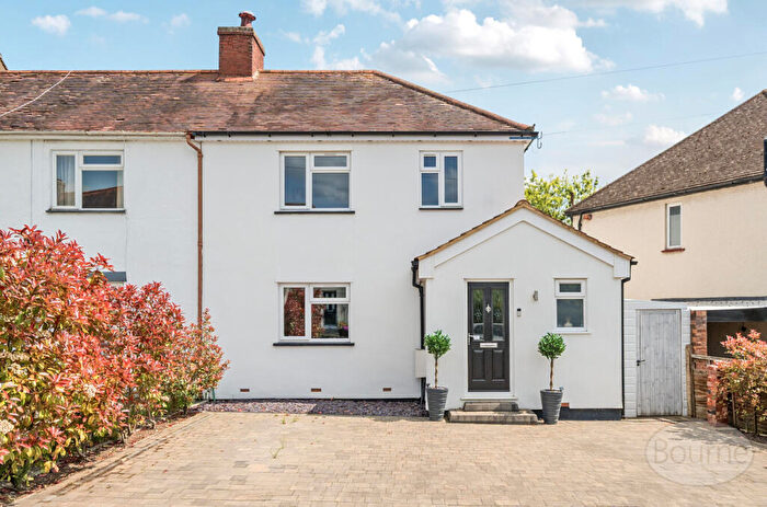 3 Bedroom End Of Terrace House For Sale In Gloucester Road, Guildford, Surrey, GU2