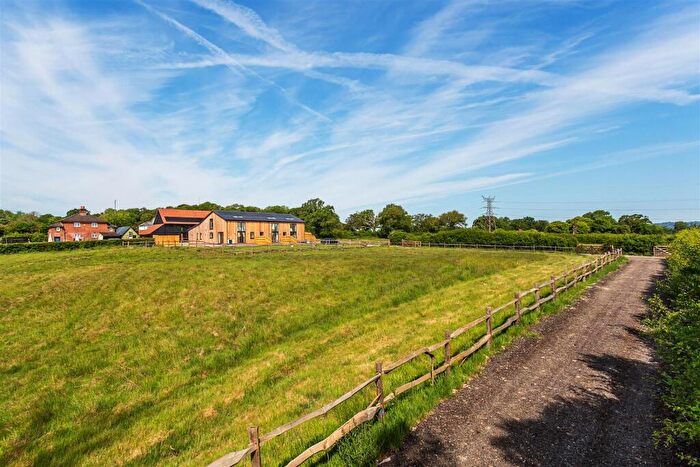 3 Bedroom House For Sale In Sidlow, Reigate, RH2