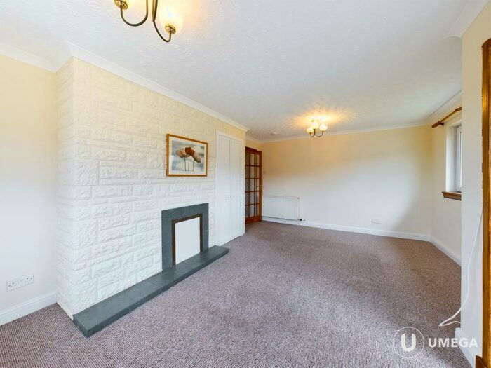 2 Bedroom Flat To Rent In Rannoch Road, Clermiston, Edinburgh, EH4