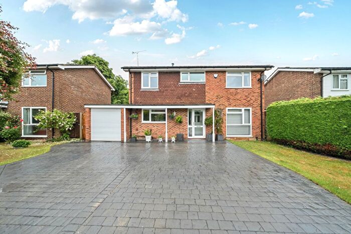 4 Bedroom Detached House For Sale In The Hawthorns, Oxted, RH8