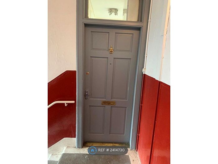 1 Bedroom Flat To Rent In St. James Street, Paisley, PA3