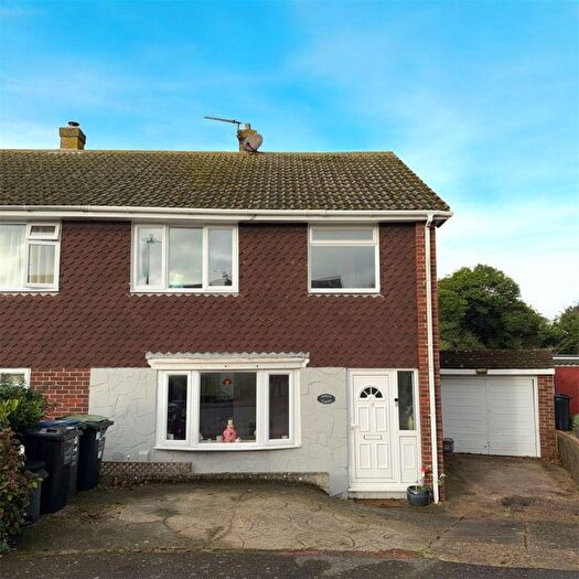 3 Bedroom Semi-Detached House For Sale In Nicholas Drive, Cliffsend, Ramsgate, CT12