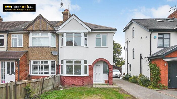 4 Bedroom Semi Detached House To Rent In Astwick Avenue, Hatfield, AL10