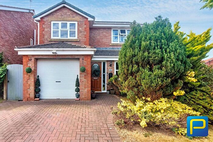 4 Bedroom Detached House For Sale In The Close, Amble, Northumberland, NE65