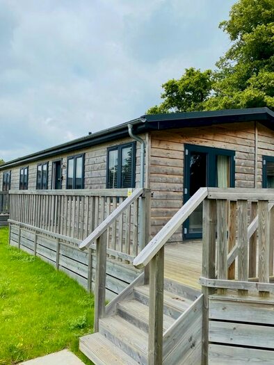 3 Bedroom Lodge For Sale In Fornham St. Genevieve, Bury St. Edmunds, IP28