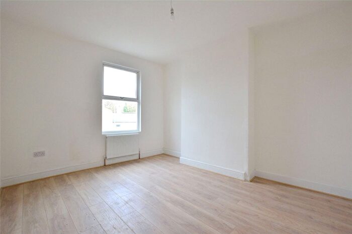 2 Bedroom Flat To Rent In Aldeburgh Street, London, SE10