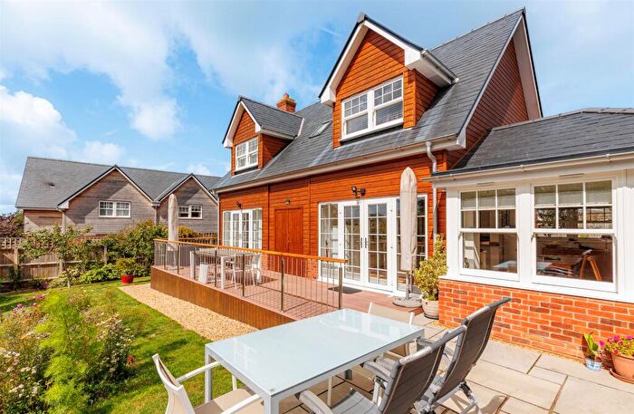 3 Bedroom Detached House For Sale In Immaculate Home - The Dottens, Cowes, PO31