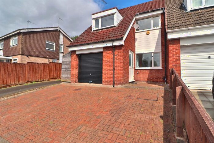 3 Bedroom Semi-Detached House To Rent In Woolacombe Close, Latchford, Warrington, WA4