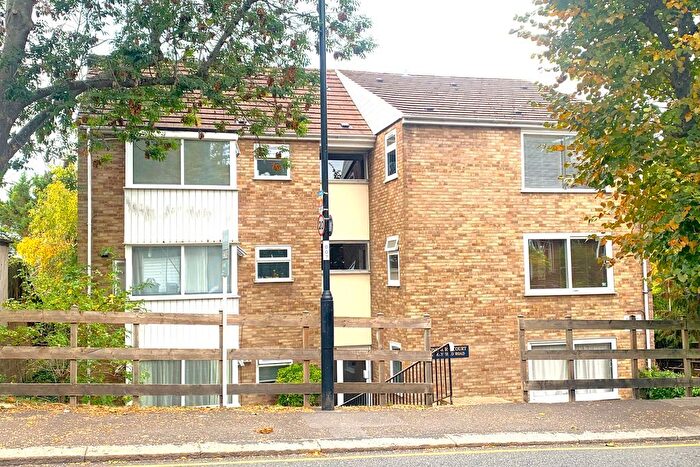 1 Bedroom Flat For Sale In Mayfield Road, South Croydon, CR2