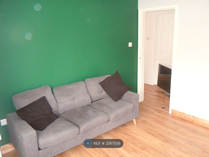 2 Bedroom Bungalow To Rent In Orston Avenue, Arnold, Nottingham, NG5