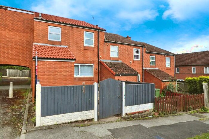 4 Bedroom Terraced House For Sale In Cunningham Close, Mattersey Thorpe, Doncaster, DN10