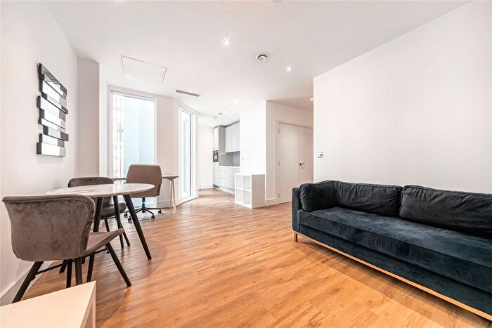 Studio To Rent In West Gate, Ealing, W5
