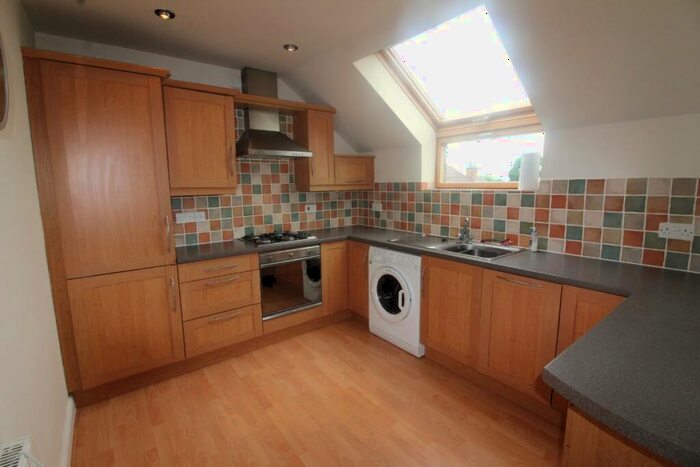 2 Bedroom Apartment To Rent In Flat, Porchester Court, Forester Road, NG3