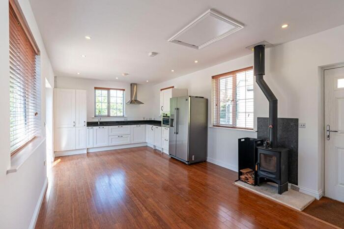 3 Bedroom Detached House For Sale In The Ridings, Oxford, OX3