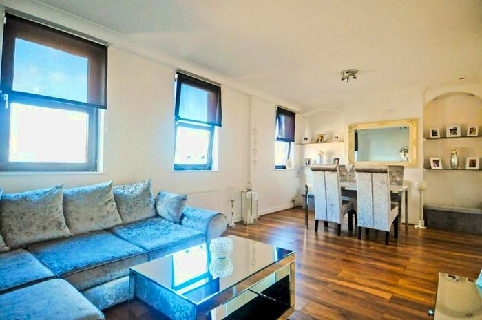 2 Bedroom Flat To Rent In Watchetts Road, Camberley, GU15